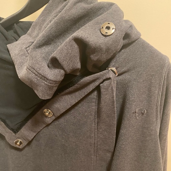 Women's Lululemon Savasana Wrap Jacket Gray Size 6 Buttons - Picture 7 of 9